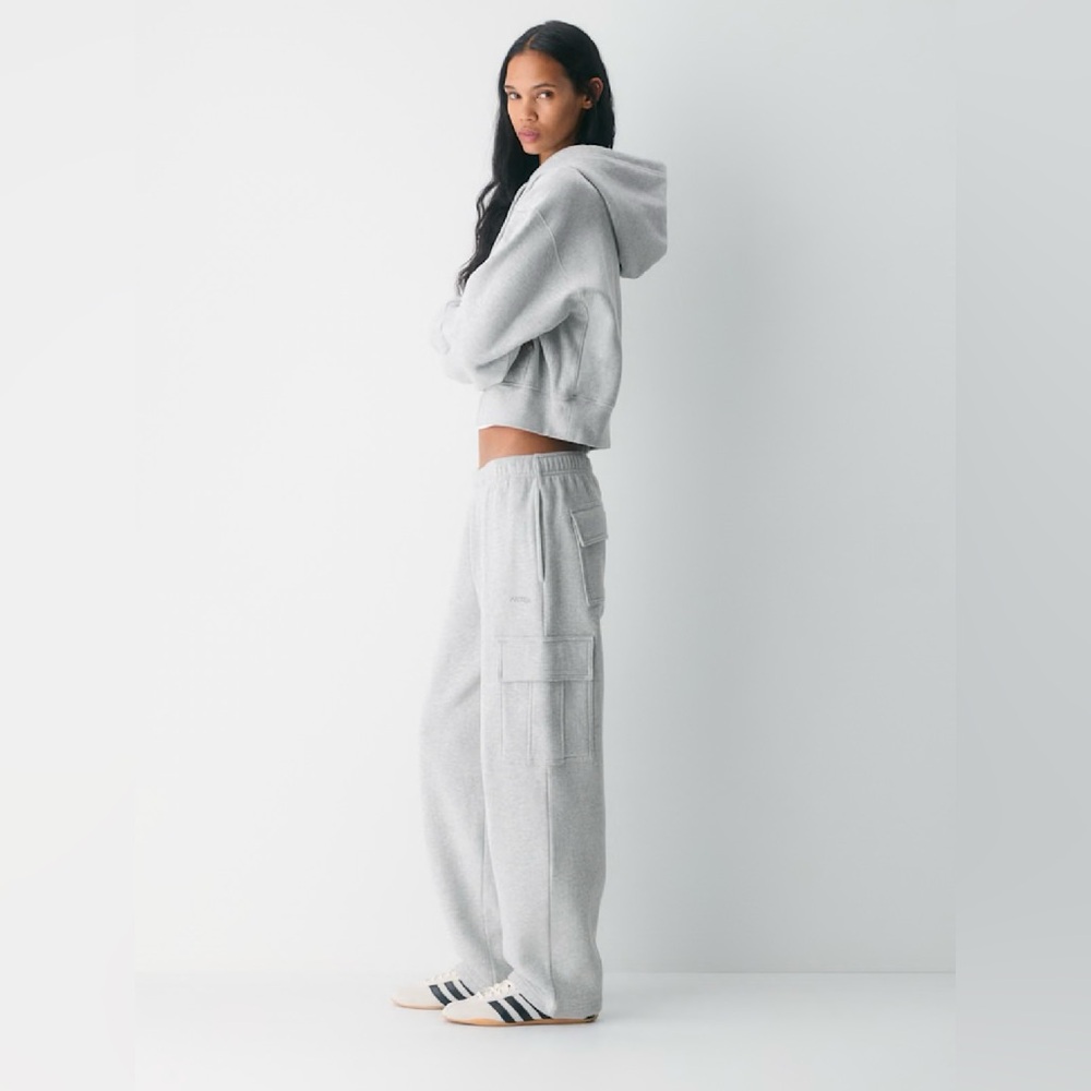 Aritzia Light Gray Cargo Sweatpants